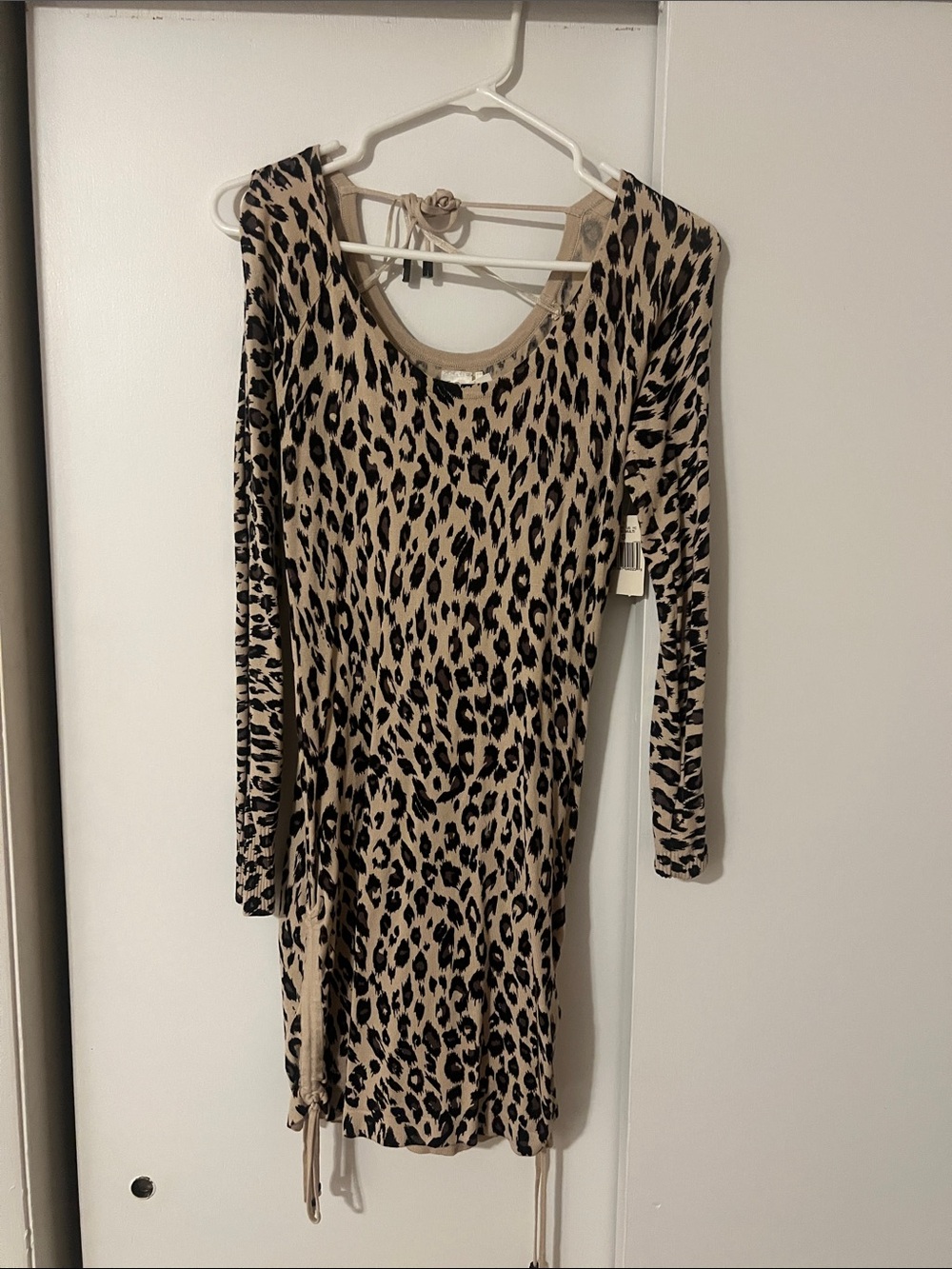 Guess Leopard-Print Long Sleeve Dress in Beige and Black